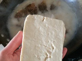 6、鲫鱼汤，你真的会煮吗？,加豆腐