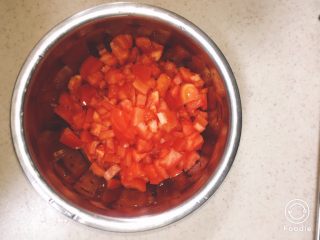 3、产后宜食 打卤面（素）,西红柿切丁