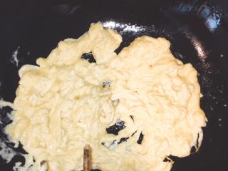 8、产后宜食 打卤面（素）,先将鸡蛋炒熟