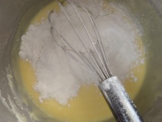 11、入口即化日式轻乳酪蛋糕,➕面粉