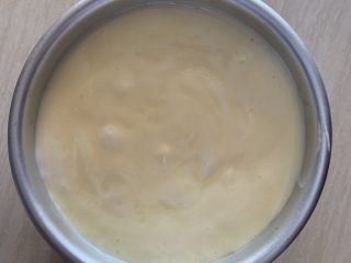 21、入口即化日式轻乳酪蛋糕,震出气泡