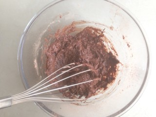 4、脏脏蛋糕卷,拌至不见干粉即可