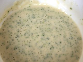 7、辅食计划+西兰花蛋饼,搅拌至无干粉