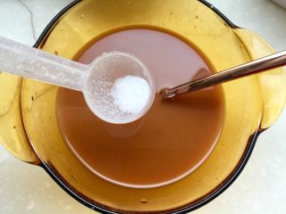 23、红墙绿瓦，墨走游龙➕阿晨家常豆腐,尝下咸淡，根据个人口味加入少许食盐