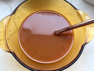 25、红墙绿瓦，墨走游龙➕阿晨家常豆腐,搅拌均匀制成调味汁