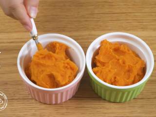 7、18m+芝士焗红薯（宝宝辅食）,入烤箱中层，上下管170度，烤10分钟即可~