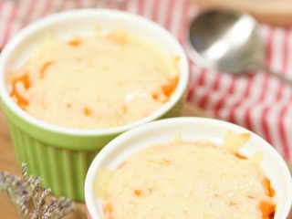 9、18m+芝士焗红薯（宝宝辅食）,好看、好吃，超简单的自制甜品，红薯泥的超高级吃法哈哈，试试吧～