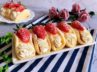 19、草莓抱抱卷,成品