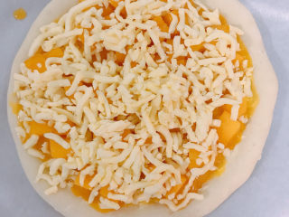 7、芒果披萨,最上面一层是芝士碎。