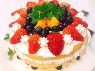 30、鲜果裸蛋糕（最简易的奶油水果蛋糕）,成品图