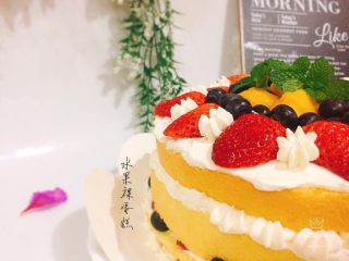 32、鲜果裸蛋糕（最简易的奶油水果蛋糕）,成品图