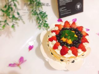 33、鲜果裸蛋糕（最简易的奶油水果蛋糕）,成品图