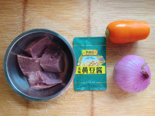 1、酱爆猪肝,食材如图所示示意