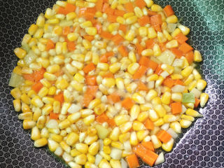 14、五彩龙利鱼,煮熟