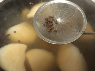 17、清汤牛肉面,捞出大料和萝卜不要