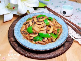 15、蘑菇炒肉,味道鲜美的蘑菇炒肉就上桌了！