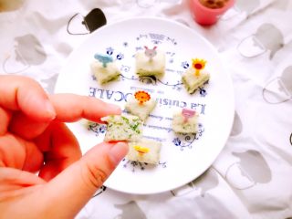 19、时蔬山药鸡蛋糕 宝宝辅食,口感松软，很好吃哟～