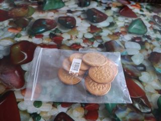 2、小熊维尼芒果慕斯蛋糕,40g饼干装入封口袋里面^o^