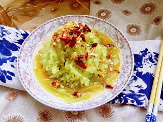 15、炝拌莴笋丝,成品