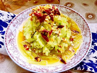 16、炝拌莴笋丝,成品