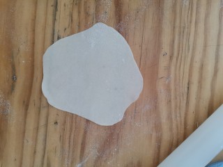 15、迪士尼挤挤小馒头,大眼仔的眼睛压成面片,压出圆形