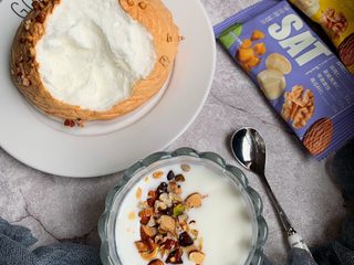 12、无油蛋白舒芙蕾,配一杯酸奶，享受美美的下午茶☕️