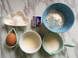 1、酸奶松饼＋酸奶燕麦淋面（无泡打粉）,准备材料