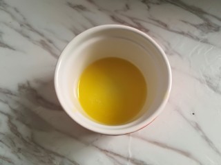 6、酸奶松饼＋酸奶燕麦淋面（无泡打粉）,黄油隔水融化