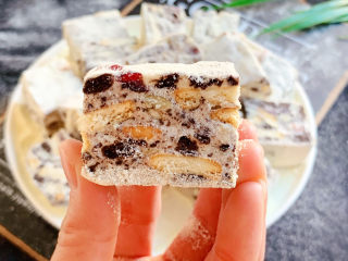 14、网红奥利奥雪花酥,成品