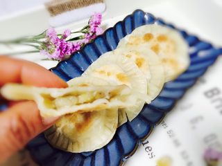 12、香蕉派（饺子皮版）,外酥里嫩，美味香甜