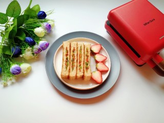 13、全麦蔬菜三明治,好吃营养不怕胖。