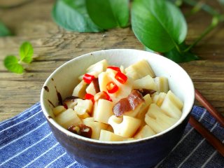 10、酸辣香菇藕丁,非常开胃