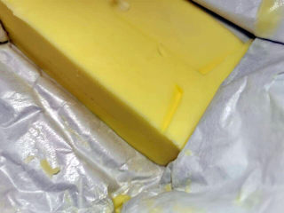 2、奶枣,动物性黄油