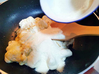 16、奶枣,加入奶粉