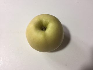 5、紫薯苹果球&山药????球,黄元帅苹果清洗干净，喜欢酸味的可以选择红富士就好