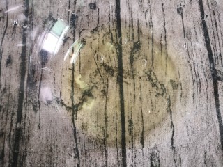 2、肉松小贝,蛋清分离