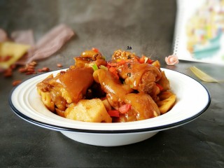 11、#猪年#莲藕烧猪蹄,敏茹意作品~莲藕烧猪蹄~成品