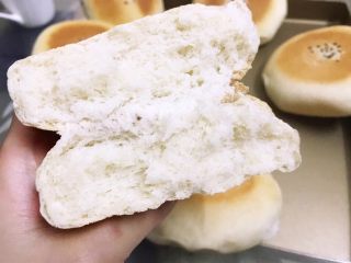 16、酒酿饼,趁热掰开一个看看,满满的酒酿香哦