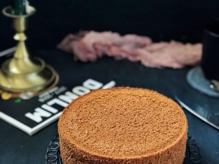 17、不消泡的可可戚风蛋糕,成品图