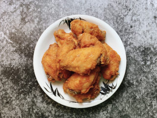 11、奥尔良鸡翅,干爽的奥尔良风味炸鸡完成了～