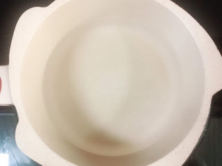 11、南瓜小圆子,锅中烧开水