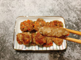 20、莲藕饼,每咬一口,卟嗞卟嗞~