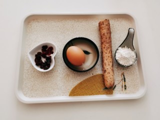 1、山药鸡蛋糕,食材准备好