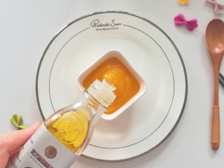 8、南瓜泥,滴入两滴亚麻籽油
