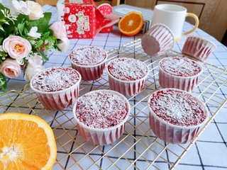 22、圣诞雪花芝士纸杯蛋糕（红丝绒纸杯蛋糕）,成品图！