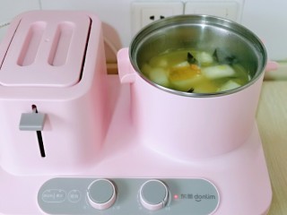 13、海带冬瓜汤,煮6分钟，将机器断电。