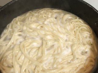 40、清汤牛肉面,面条煮熟