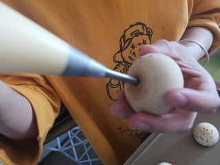 19、麻薯包,挤入内陷