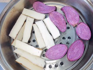 2、给孩子一个仪式感的中秋节 婴幼儿都能吃的,放入蒸锅蒸15分钟左右