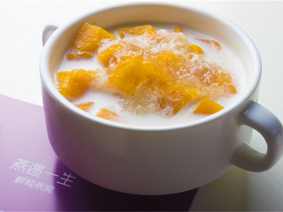 11、芒果牛奶燕窝,芒果燕窝就大功告成啦~